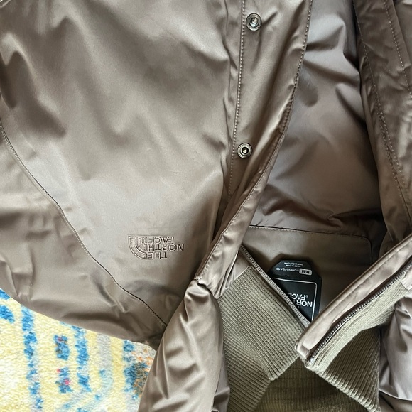 North face Hyvent coat Beautiful Brown cooper color - Picture 8 of 10